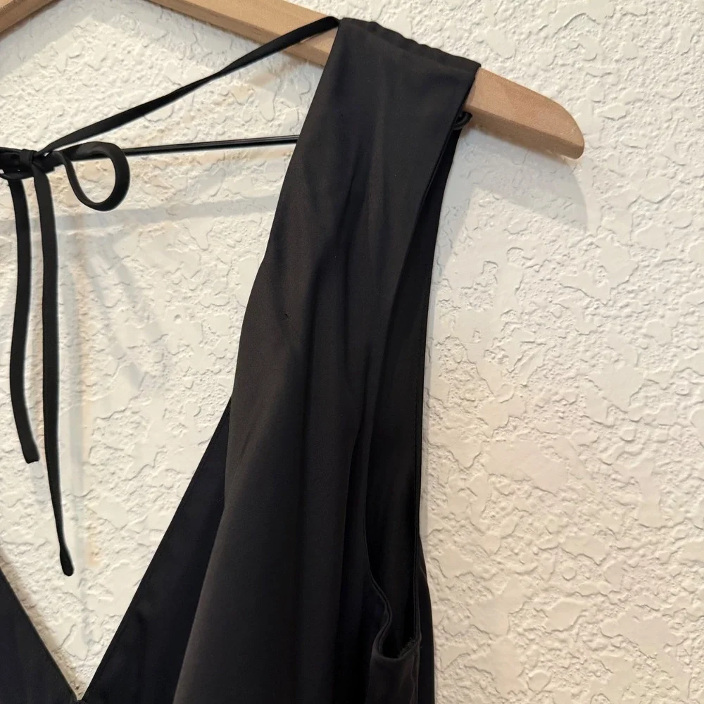 Abercrombie & Fitch Black‎ Satin Cowl Back Maxi Dress V-Neck Size MT Romantic